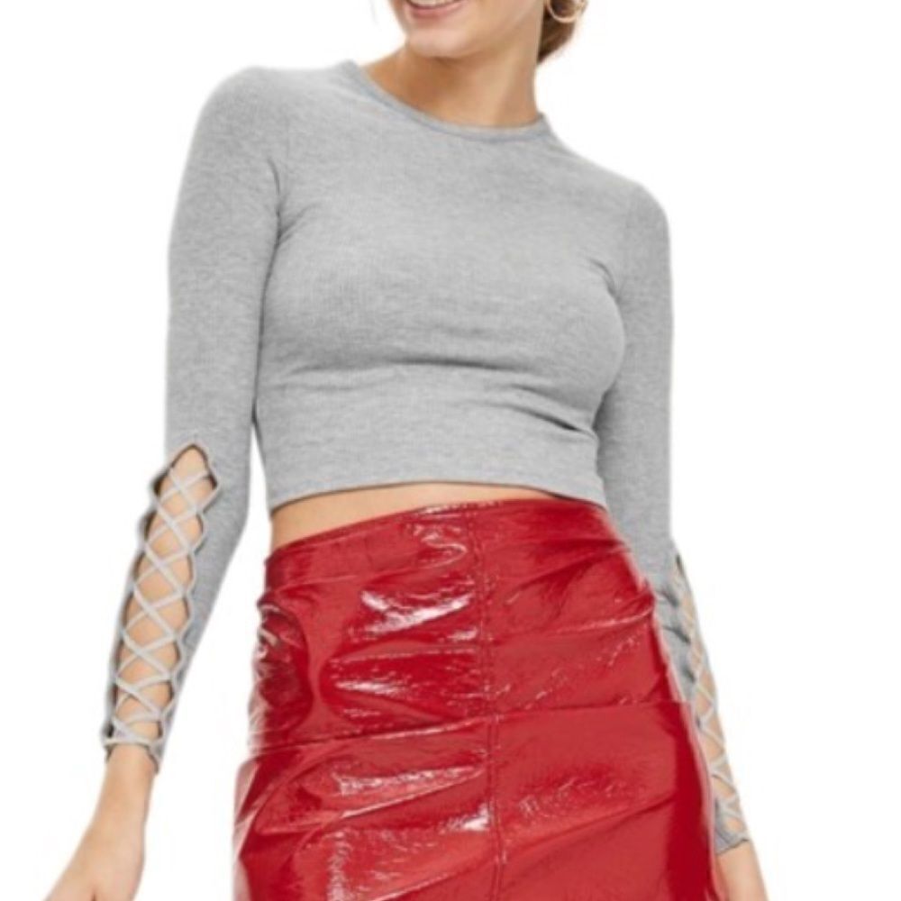 TOPSHOP Cropped Long Sleeve Top!
